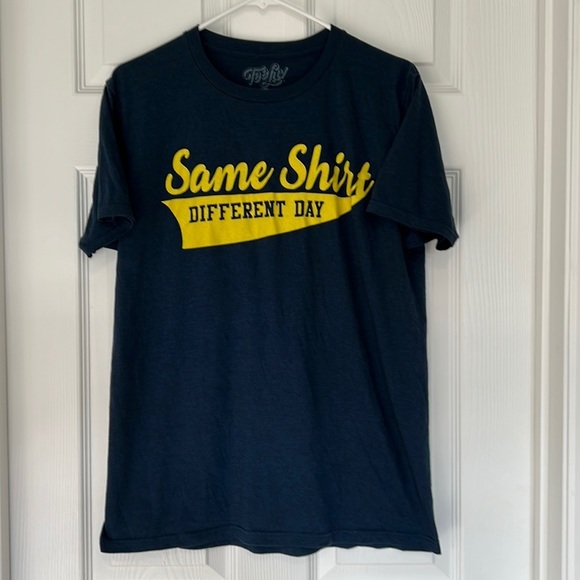 Tee Luv men’s short sleeve navy teeshirt - Picture 1 of 4